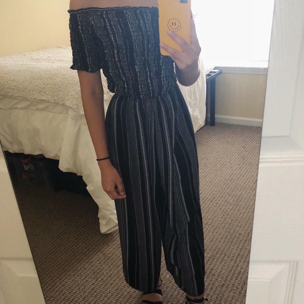 Jumpsuit - Picture 3 of 4